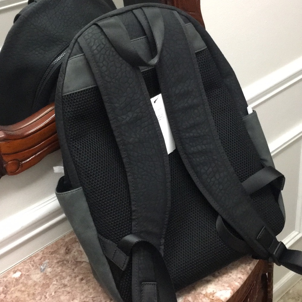 Calvin Klein - NWT Backpack Black & Grey - Picture 3 of 8
